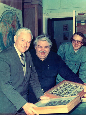 Prof. M.Falkovich, Mr.Yu.Korshunov and Mr.V.Dubatolov, color photo